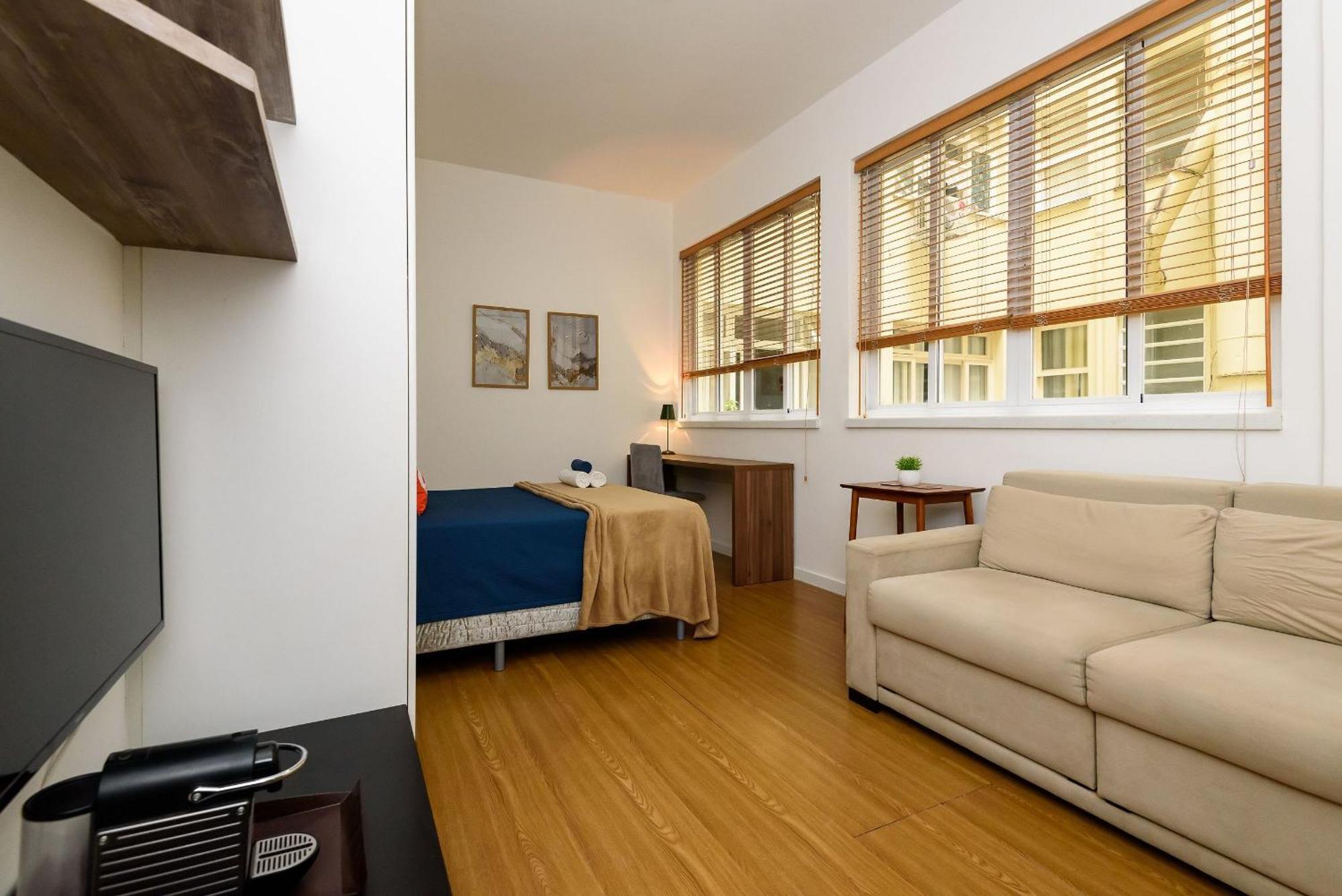Apartamento Estudio C/ Workstation A 300m Da | Sc 86/508 *